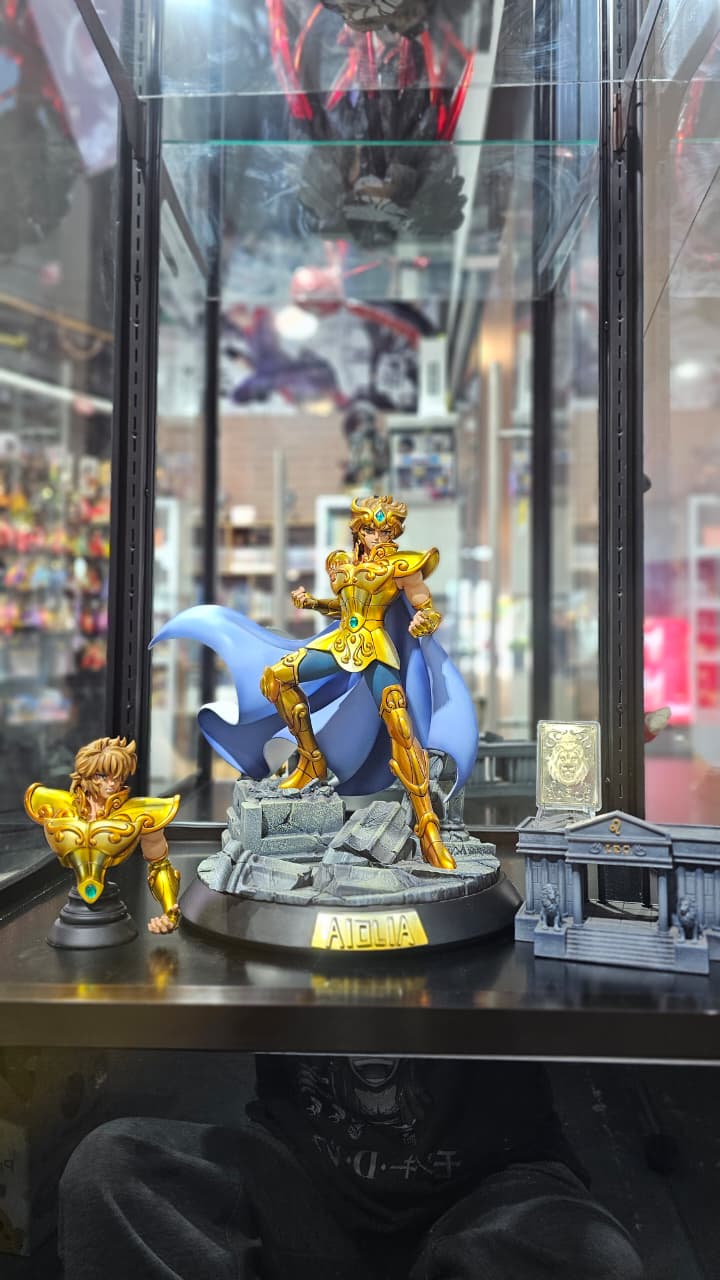 ESTATUA DE RESINA  saint seiya  AIORI de  leo ESCALA 1/6 