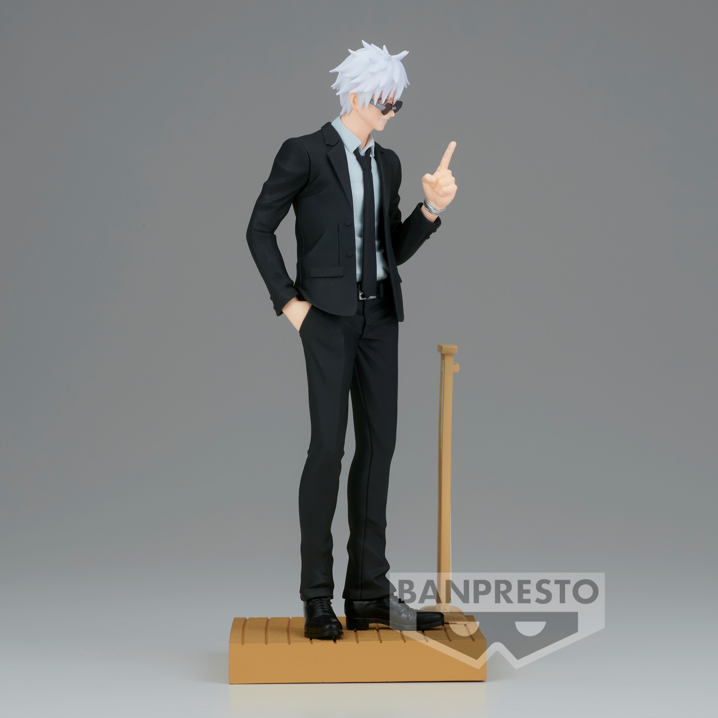 Satoru Gojo  ( SUIT Ver.)