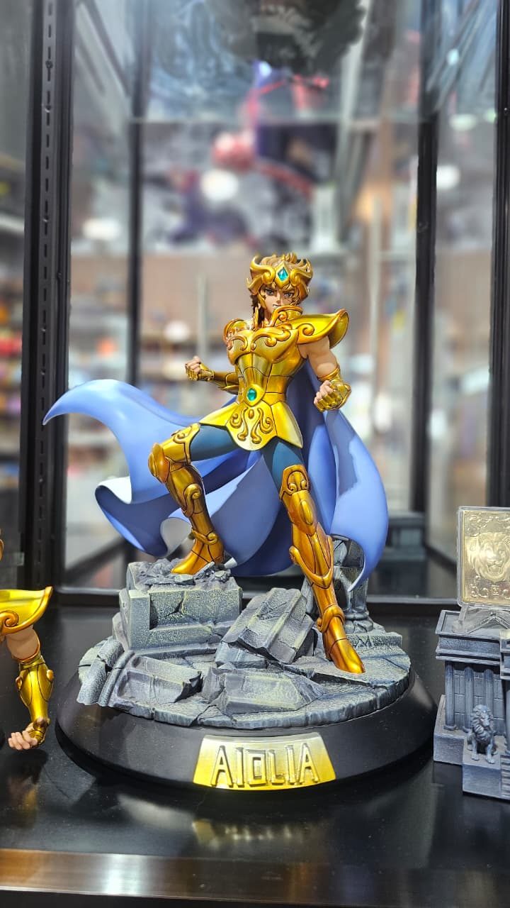 ESTATUA DE RESINA  saint seiya  AIORI de  leo ESCALA 1/6 